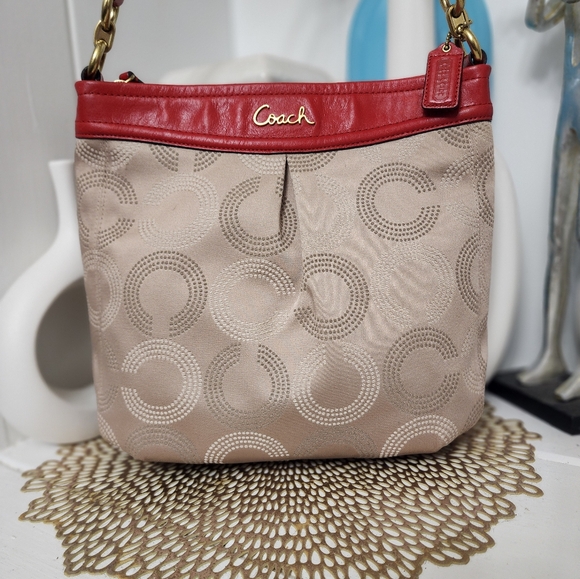 Coach Hobo Tote 20088 - Picture 2 of 15